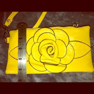 Rose yellow wristlets